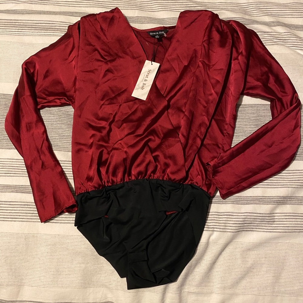 Strut & Bolt body suit. Size small NWT